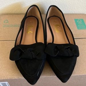 SHEIN bow flat